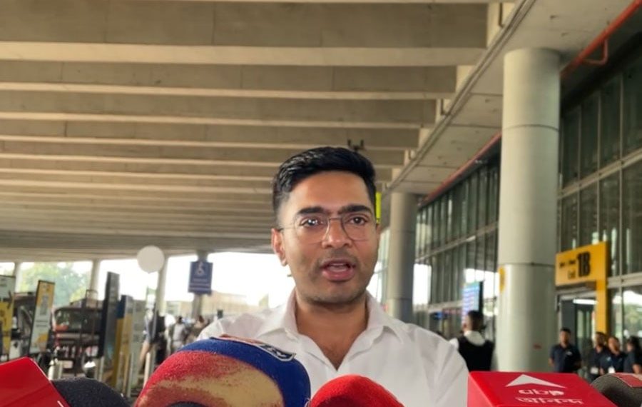 বাংলায় বিরোধী, দিল্লিতে একজোট! অভিষেকের ফের নির্বাচন কমিশন ঘেরাওয়ের ডাক