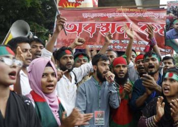 ফ্লপ আন্দোলন, সময় ফুরোচ্ছে ইউনূসের নতুন বাংলাদেশের স্বপ্ন অধরাই?