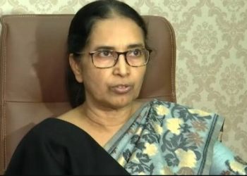 শাসক দলকে কড়া বার্তা কলকাতা বিশ্ববিদ্যালয়ের উপাচার্যের