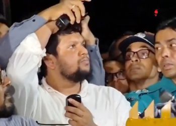 মাহফুজ কাকে ভয় পাচ্ছেন জামাত বিএনপি নাকি উপদেষ্টাদের