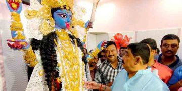 স্বমহিমায় ফিরেছে কেষ্ট কেষ্টর কালীও নকল থেকে আসল সোনায় ফিরলেন এবার ৬০০ ভরির বেশি!