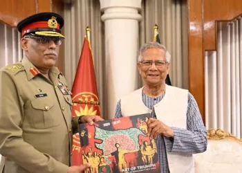 যমুনায় গোপন বৈঠকের পরেই পাকিস্তানের ‘করাচি’ বন্দর উপহার ইউনূসকে। ভারত আটকালো সব বাণিজ্য।