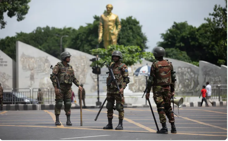 বাংলাদেশ সেনাবাহিনীর ভিতরে ভারতের কম্যান্ডো! অশনিক সংকেত ঢাকায়?