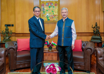 প্রধানমন্ত্রী তারেক রহমানের সিদ্ধান্তে রাজনৈতিক ঝড় উঠেছে বাংলাদেশে