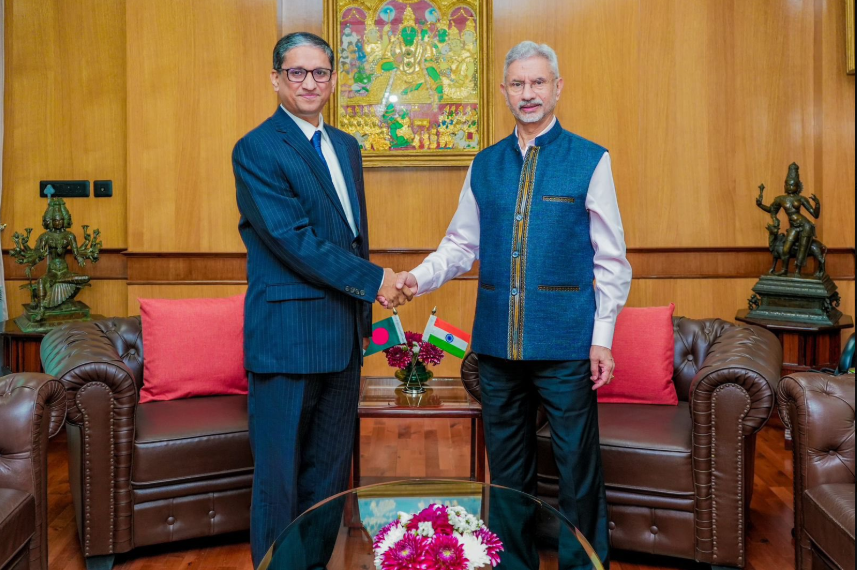 প্রধানমন্ত্রী তারেক রহমানের সিদ্ধান্তে রাজনৈতিক ঝড় উঠেছে বাংলাদেশে