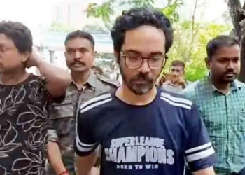 ওসমান হাদির হ*ত্যাকারী কে? গোপন রহস্য ফাঁস করতে চলেছেন ভারতীয় গোয়েন্দারা।