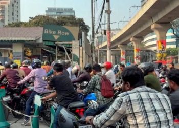 মধ্যপ্রাচ্যের যু*দ্ধে ভয়ংকর প্রভাব বাংলাদেশে। কতটা প্রস্তুত ঢাকা?