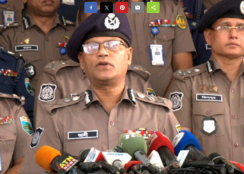 পুলিশ হ*ত্যার বিচারে ফেঁসেছে জুলাই স*ন্ত্রাসীরা, মুখোমুখি আইজিপি বনাম স্বরাষ্ট্রমন্ত্রী।