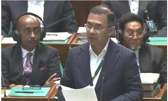 হাসিনার দল আওয়ামী লীগকেই সুবিধা পাইয়ে দিলেন তারেক রহমান।