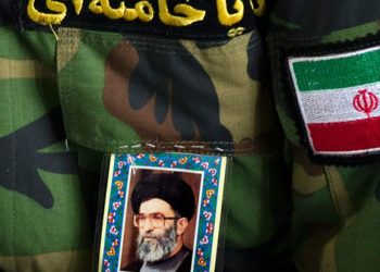 কার শক্তিতে শক্তিশালী ইরান? সেনাবাহিনী না কি IRGC