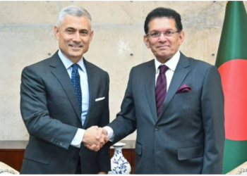 আমেরিকার সাহায্যে কুর্সিতে তারেক। পাওনা বুঝে নিতে ঢাকায় ট্রাম্পের দূত