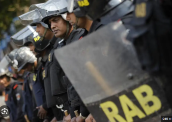 বাংলাদেশের বিচার ব্যবস্থায় অসন্তোষ! আন্তর্জাতিক চাপে  বিলুপ্ত হবে সেনাবাহিনী?