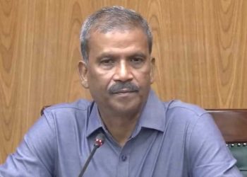 আসিফ নজরুলের  কোটি কোটি টাকার দুর্নীতি এবার বিচারের আওতায়